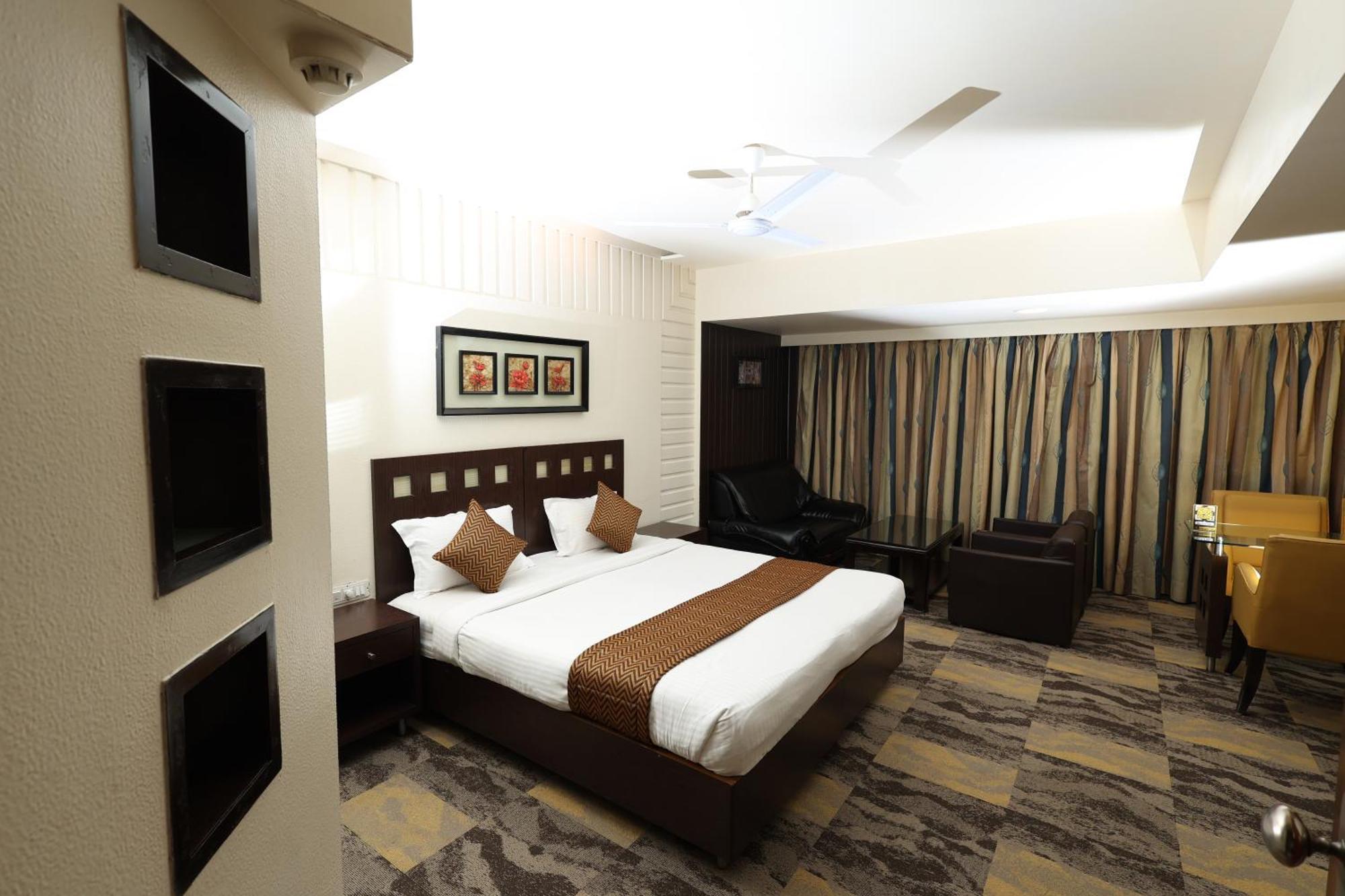 Quaint Suites Hotel & Banquet Mumbai Exterior photo