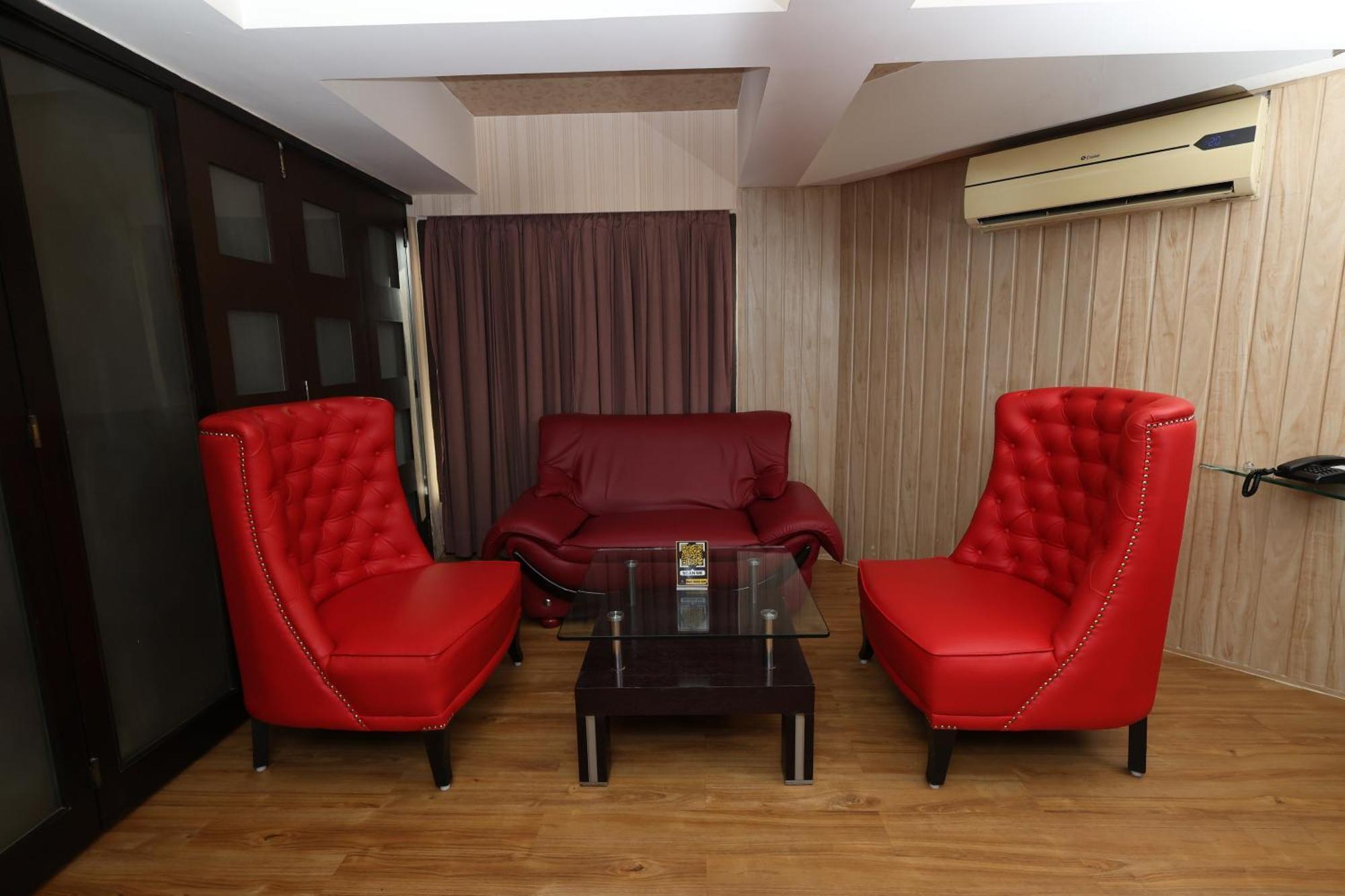 Quaint Suites Hotel & Banquet Mumbai Exterior photo
