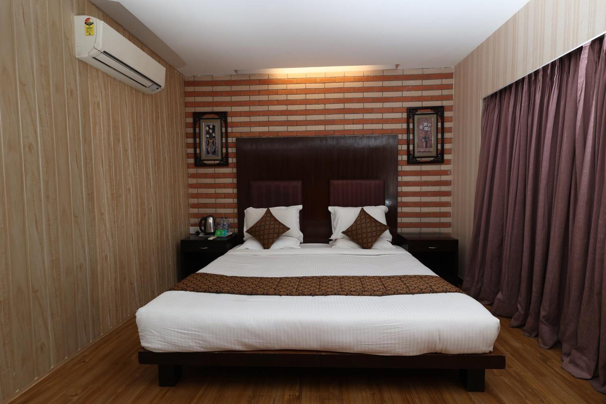 Quaint Suites Hotel & Banquet Mumbai Exterior photo